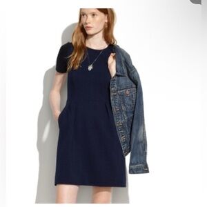 Madewell Gallerist Dress Size‎ 8- Black Navy Fit and Flare